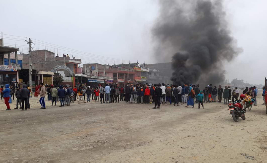 Teen killed by gunfire as Siraha curfew remains in force